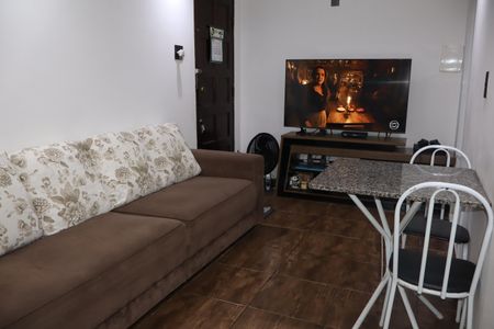 Sala de apartamento para alugar com 2 quartos, 43m² em Jardim Sapopemba, São Paulo