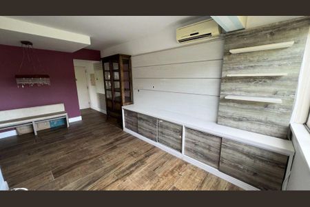 Sala de apartamento para alugar com 2 quartos, 55m² em Glória, Porto Alegre