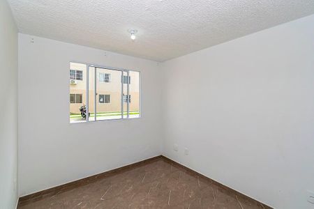 Sala de apartamento para alugar com 2 quartos, 42m² em Brás de Pina, Rio de Janeiro