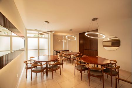 Apartamento para alugar com 62m², 2 quartos e 1 vagaÁrea comum - Salão de festas