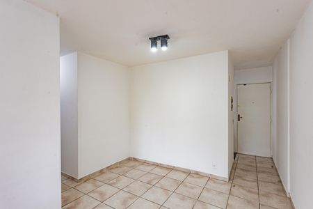 Sala de apartamento para alugar com 3 quartos, 62m² em Jardim Santa Emilia, São Paulo