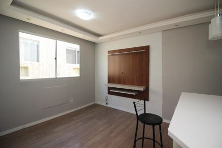 Sala de apartamento para alugar com 2 quartos, 40m² em Cavalhada, Porto Alegre