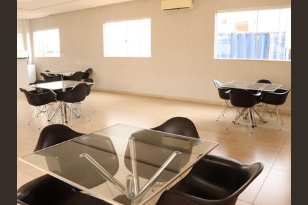 Apartamento para alugar com 40m², 2 quartos e 1 vagaÁrea comum - Salão de festas