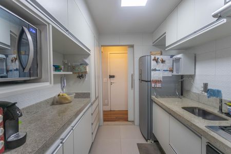 Apartamento à venda com 105m², 3 quartos e 2 vagasCozinha 