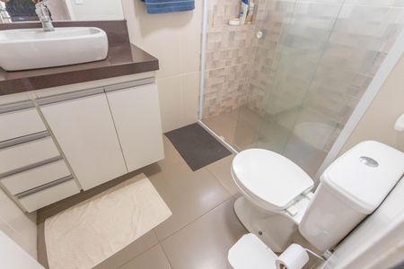 Apartamento à venda com 105m², 3 quartos e 2 vagasBanheiro da suíte 