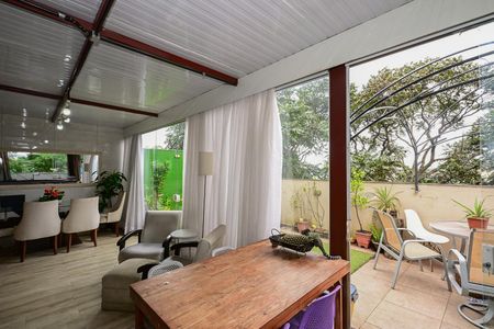 Sala de apartamento à venda com 3 quartos, 112m² em Parque Assuncao, Taboão da Serra