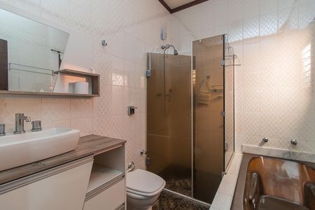 Casa à venda com 320m², 5 quartos e 2 vagasBanheiro