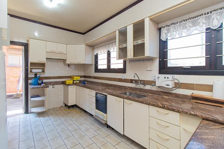 Casa à venda com 320m², 5 quartos e 2 vagasCozinha