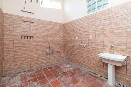 Casa à venda com 320m², 5 quartos e 2 vagasÁrea de Serviço