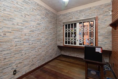 Casa à venda com 320m², 5 quartos e 2 vagasQuarto 2