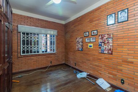 Casa à venda com 320m², 5 quartos e 2 vagasQuarto 1
