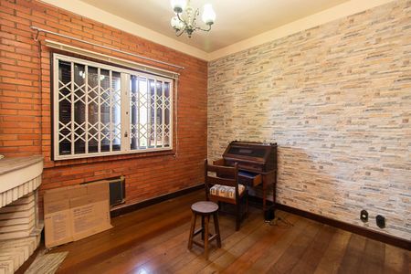 Casa à venda com 320m², 5 quartos e 2 vagasQuarto 3