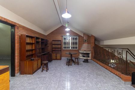 Casa à venda com 320m², 5 quartos e 2 vagasSala 2