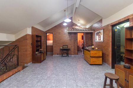 Casa à venda com 320m², 5 quartos e 2 vagasSala 2