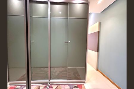 Apartamento para alugar com 69m², 2 quartos e 1 vagaSuíte closet 