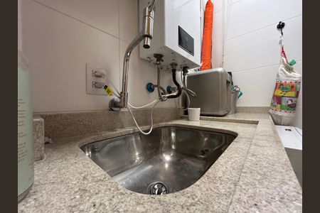 Apartamento para alugar com 69m², 2 quartos e 1 vagaÁrea de Serviço