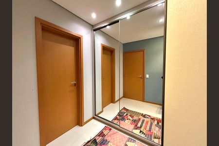 Apartamento para alugar com 69m², 2 quartos e 1 vagaSuíte closet 