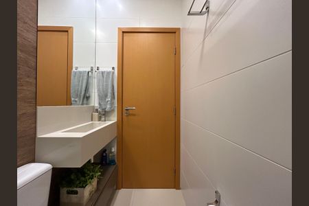 Apartamento para alugar com 69m², 2 quartos e 1 vagaBanheiro Social