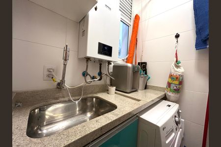 Apartamento para alugar com 69m², 2 quartos e 1 vagaÁrea de Serviço