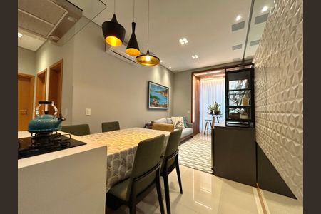 Sala  de apartamento para alugar com 2 quartos, 69m² em Lagoa Pequena, Florianópolis