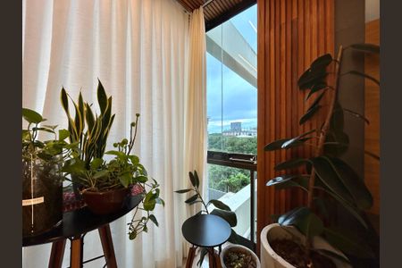 Sala- Varanda  de apartamento para alugar com 2 quartos, 69m² em Lagoa Pequena, Florianópolis