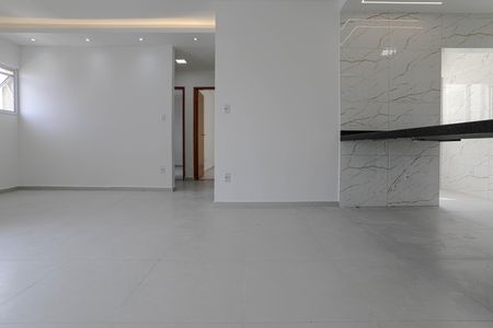 Apartamento para alugar com 74m², 2 quartos e 1 vaga Apartamento para alugar com 74m², 2 quartos e 1 vagaSala
