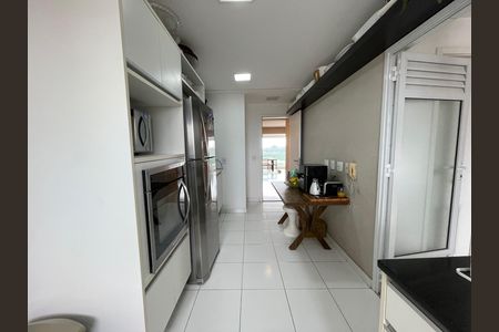 Apartamento à venda com 186m², 3 quartos e 3 vagasCozinha