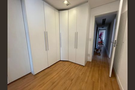 Apartamento à venda com 186m², 3 quartos e 3 vagasQuarto 1