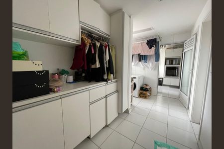 Apartamento à venda com 186m², 3 quartos e 3 vagasÁrea de Serviço