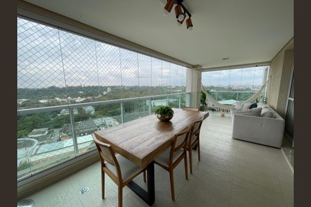 Apartamento à venda com 186m², 3 quartos e 3 vagasVaranda da Sala