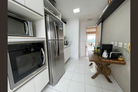 Apartamento à venda com 186m², 3 quartos e 3 vagasCozinha