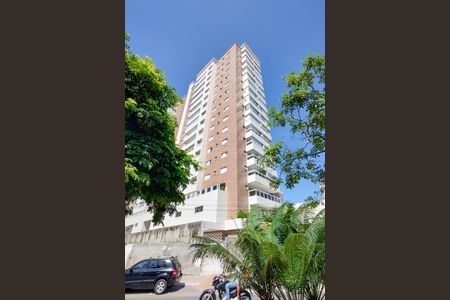 Apartamento para alugar com 65m², 2 quartos e 1 vaga Apartamento para alugar com 65m², 2 quartos e 1 vagaFachada