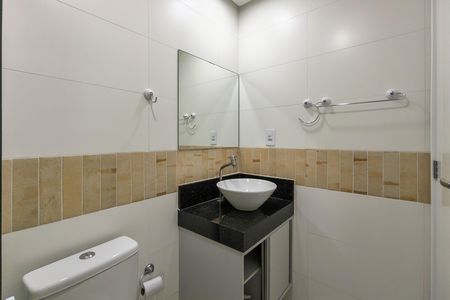 Apartamento para alugar com 65m², 2 quartos e 1 vaga Apartamento para alugar com 65m², 2 quartos e 1 vagaBanheiro