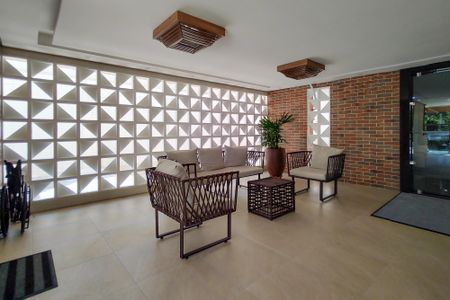 Apartamento para alugar com 65m², 2 quartos e 1 vaga Apartamento para alugar com 65m², 2 quartos e 1 vagaHall de entrada