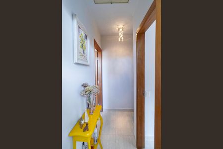 Apartamento à venda com 60m², 2 quartos e 2 vagasCorredor