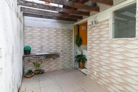 Apartamento à venda com 60m², 2 quartos e 2 vagasÁrea externa