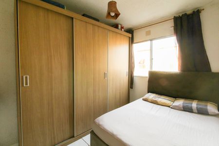 Quarto 2 de apartamento à venda com 2 quartos, 42m² em Niterói, Canoas
