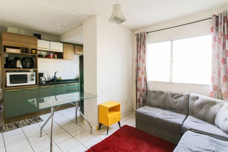 Sala de apartamento à venda com 2 quartos, 42m² em Niterói, Canoas