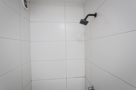 Apartamento à venda com 56m², 2 quartos e 1 vaga Apartamento à venda com 56m², 2 quartos e 1 vagaBanheiro da Suite