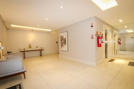 Apartamento à venda com 56m², 2 quartos e 1 vaga Apartamento à venda com 56m², 2 quartos e 1 vagaHall de Entrada