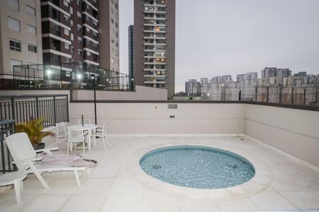 Apartamento à venda com 56m², 2 quartos e 1 vaga Apartamento à venda com 56m², 2 quartos e 1 vagaPiscina