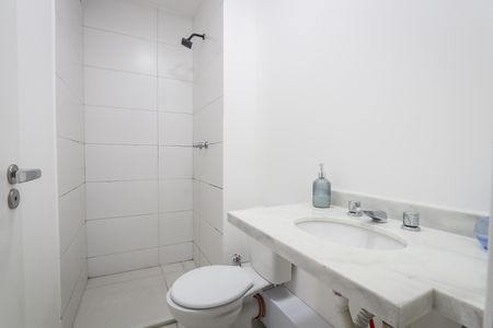 Apartamento à venda com 56m², 2 quartos e 1 vaga Apartamento à venda com 56m², 2 quartos e 1 vagaBanheiro da Suite