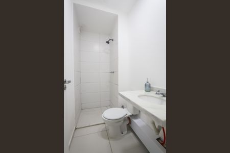 Apartamento à venda com 56m², 2 quartos e 1 vaga Apartamento à venda com 56m², 2 quartos e 1 vagaBanheiro da Suite