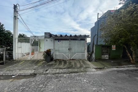 Fachada de casa para alugar com 2 quartos, 65m² em Granja Carolina, Cotia