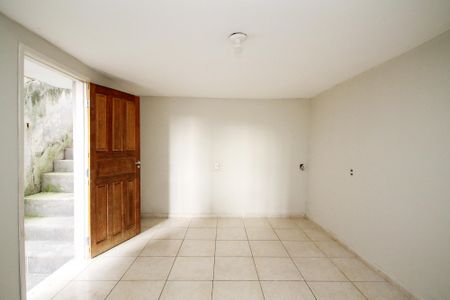 Casa para alugar com 65m², 2 quartos e sem vaga Casa para alugar com 65m², 2 quartos e sem vagaSala