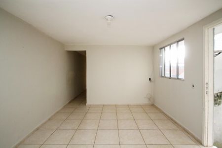 Casa para alugar com 65m², 2 quartos e sem vaga Casa para alugar com 65m², 2 quartos e sem vagaSala