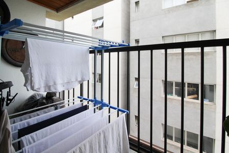 Apartamento à venda com 42m², 1 quarto e 1 vaga Apartamento à venda com 42m², 1 quarto e 1 vagaVaranda