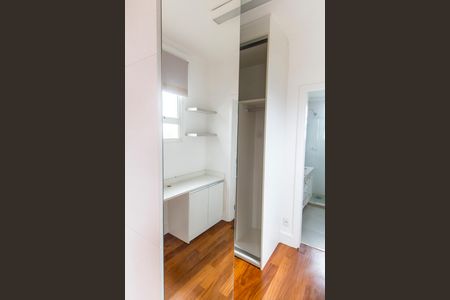 Apartamento para alugar com 156m², 3 quartos e 3 vagas Apartamento para alugar com 156m², 3 quartos e 3 vagasBanheiro da Suíte