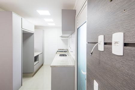 Apartamento para alugar com 156m², 3 quartos e 3 vagas Apartamento para alugar com 156m², 3 quartos e 3 vagasCozinha