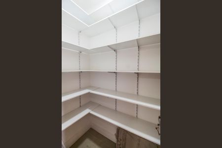 Apartamento para alugar com 156m², 3 quartos e 3 vagas Apartamento para alugar com 156m², 3 quartos e 3 vagasDespensa